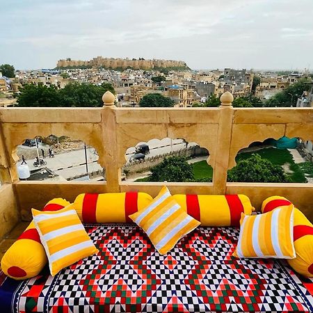 Hotel Amazing Джайсалмер Екстериор снимка