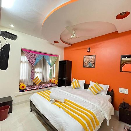 Hotel Amazing Джайсалмер Екстериор снимка