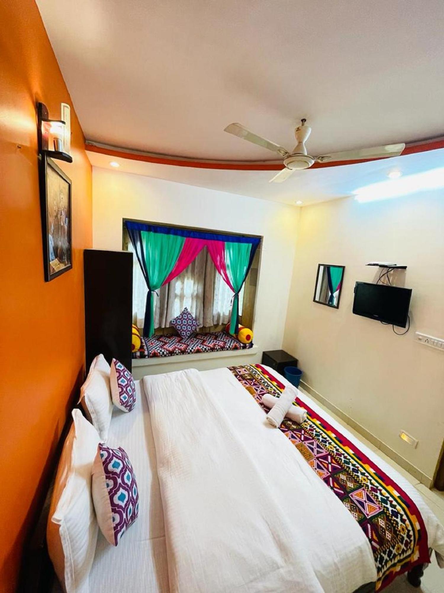 Hotel Amazing Джайсалмер Екстериор снимка