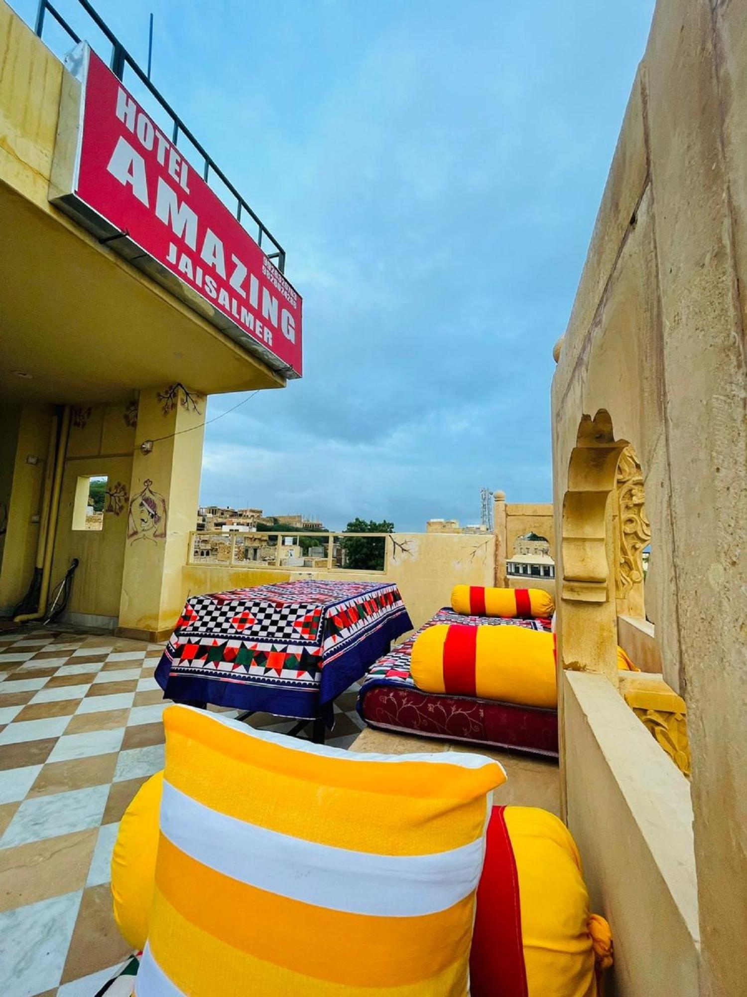 Hotel Amazing Джайсалмер Екстериор снимка