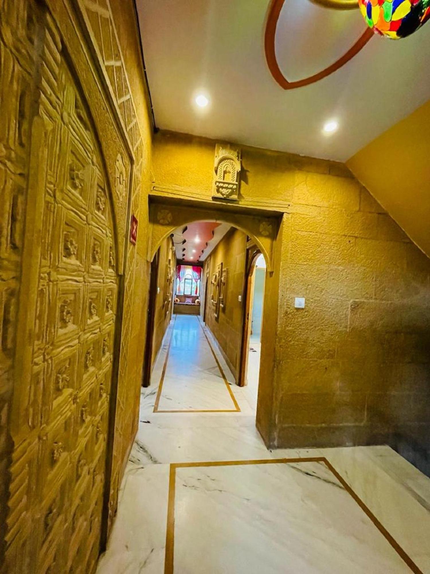 Hotel Amazing Джайсалмер Екстериор снимка